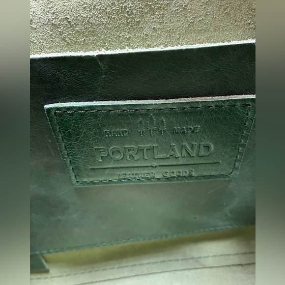 Portland Leather Goods Triangle Shoulder Bag Purse-Almost Perfect - Picture 7 of 9